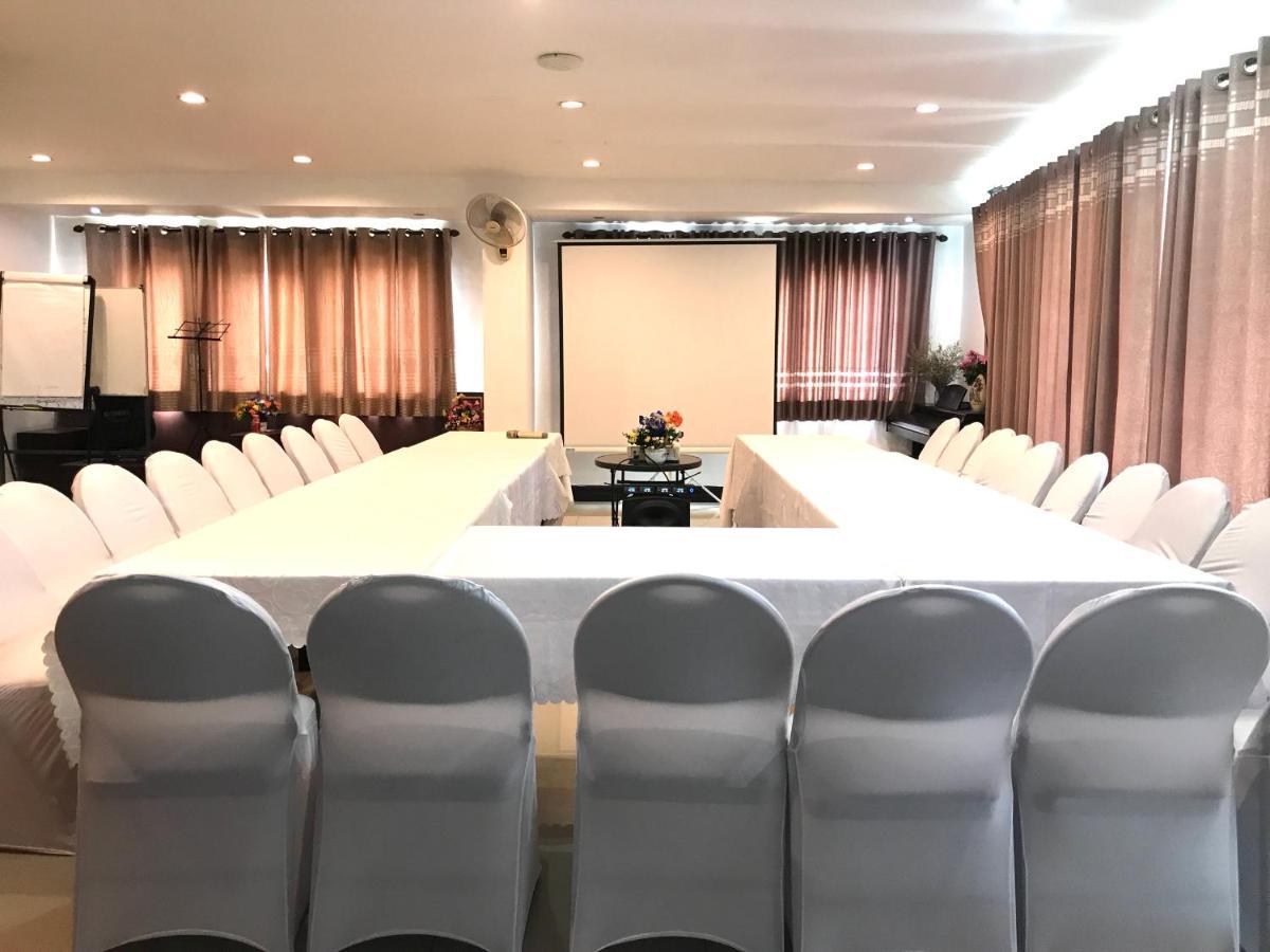 V Hotel Vientiane Exteriér fotografie