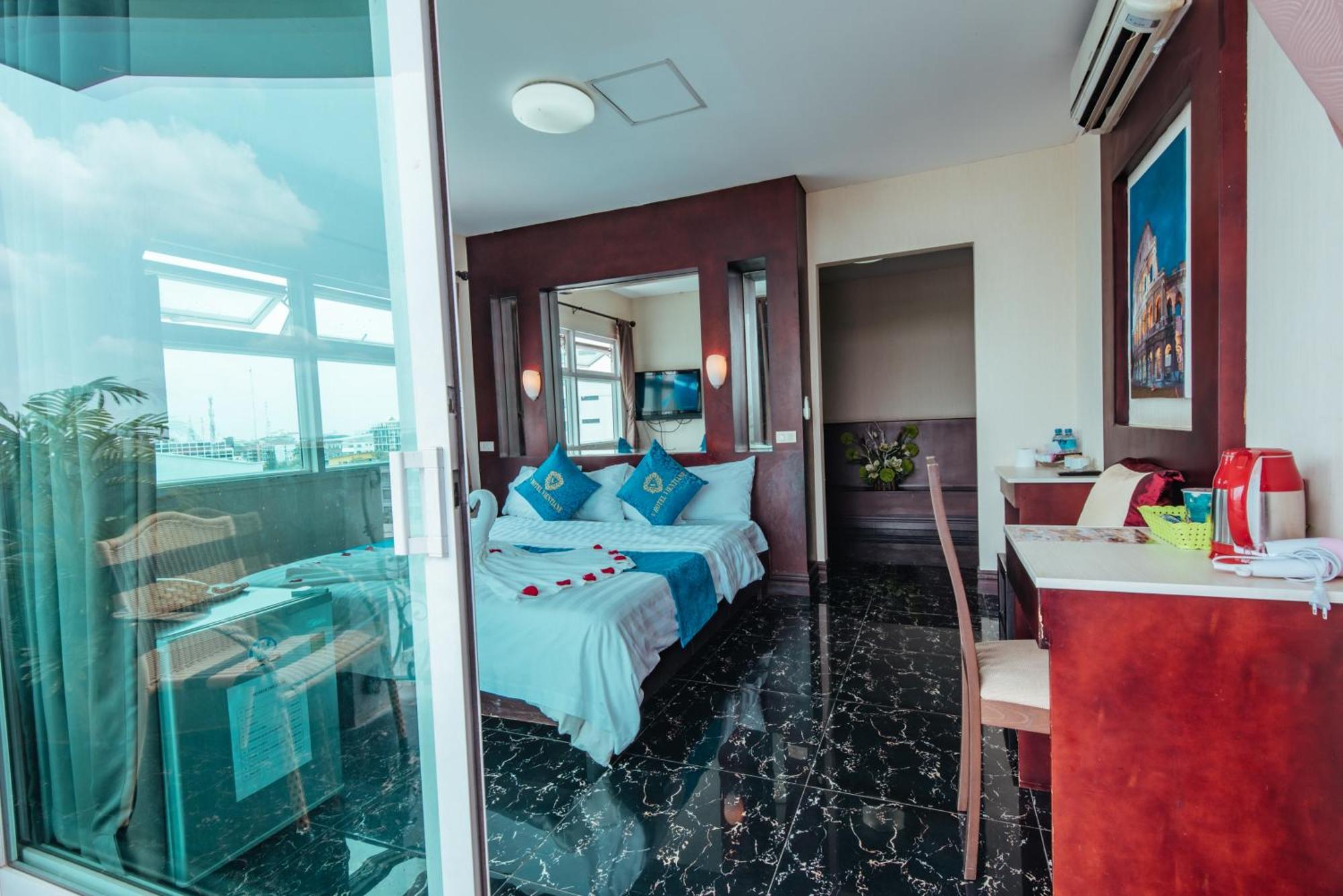 V Hotel Vientiane Exteriér fotografie